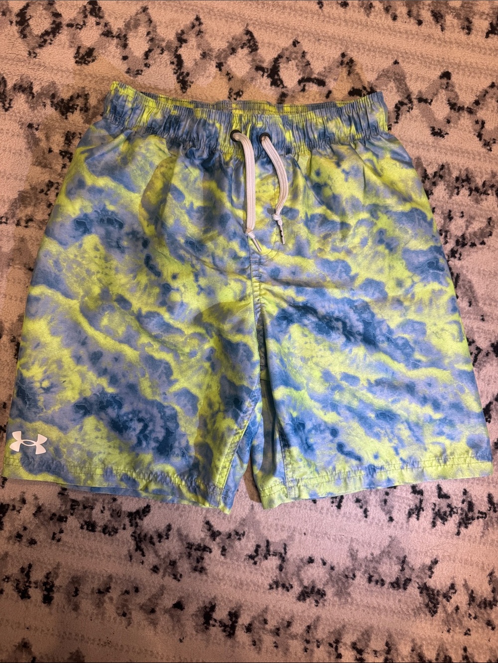 Under Armour Youth Large (14/16) Swim Trunks